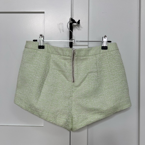 Talula pleated shorts - Picture 2 of 5